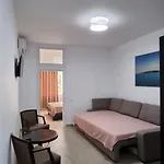 Ery 3* נפטון