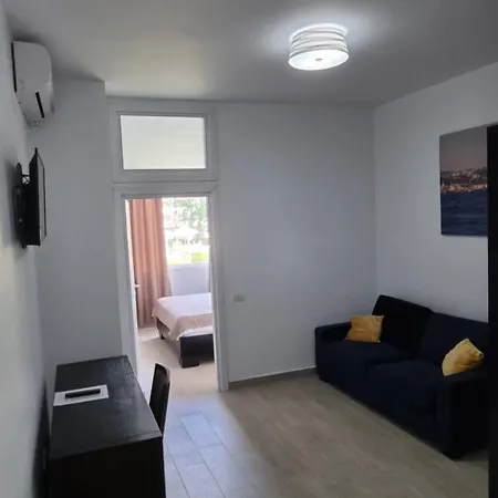 Ery ゲストハウス 3*